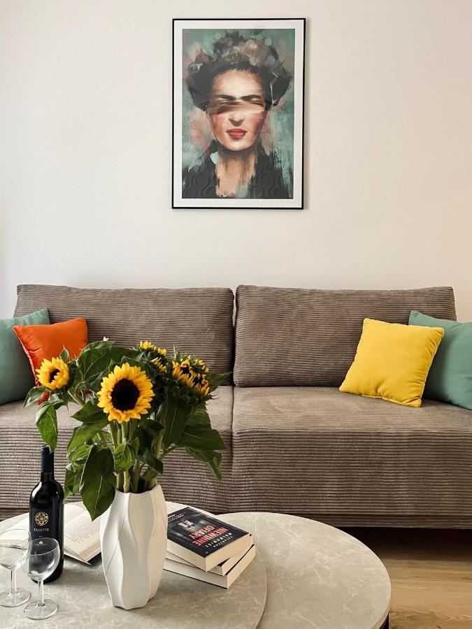 Luna Apartments เยเลเนียกูรา ภายนอก รูปภาพ