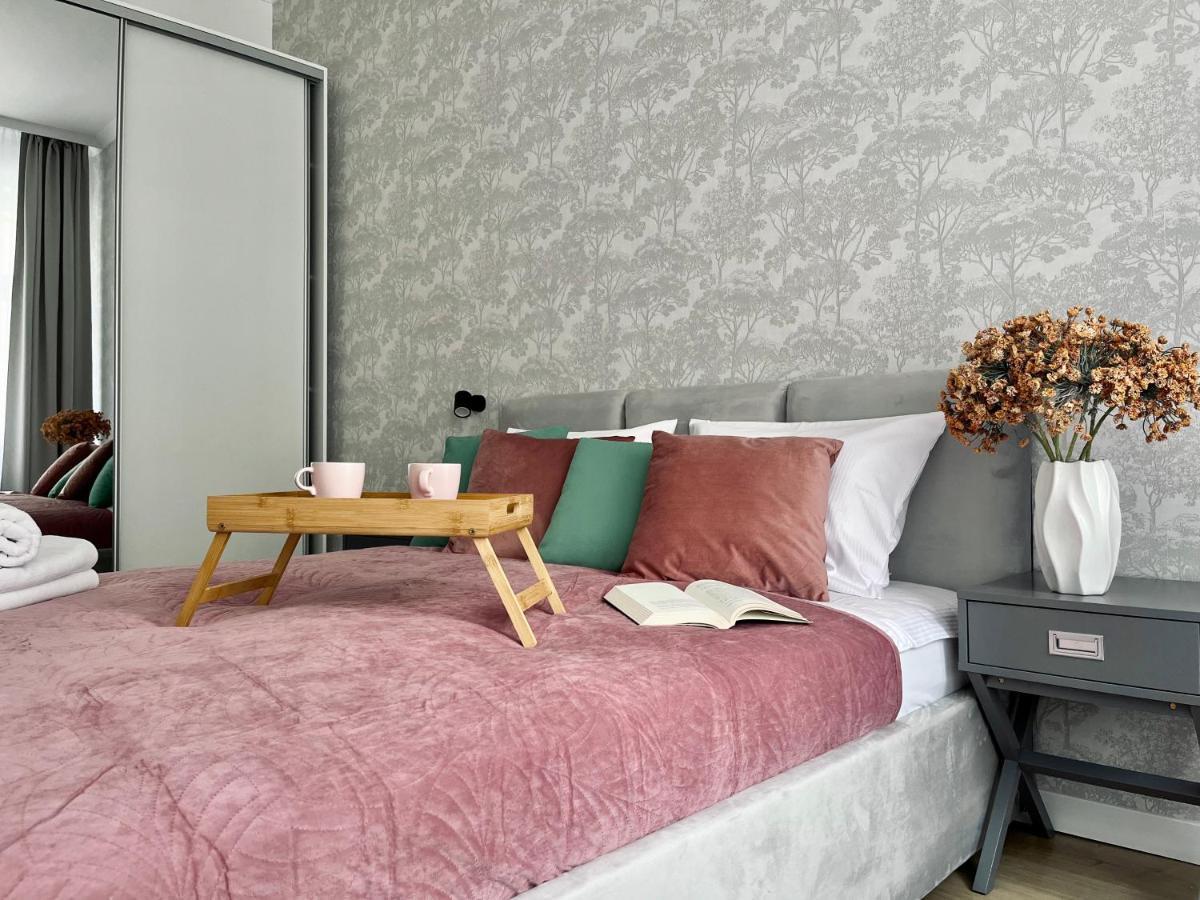 Luna Apartments เยเลเนียกูรา ภายนอก รูปภาพ