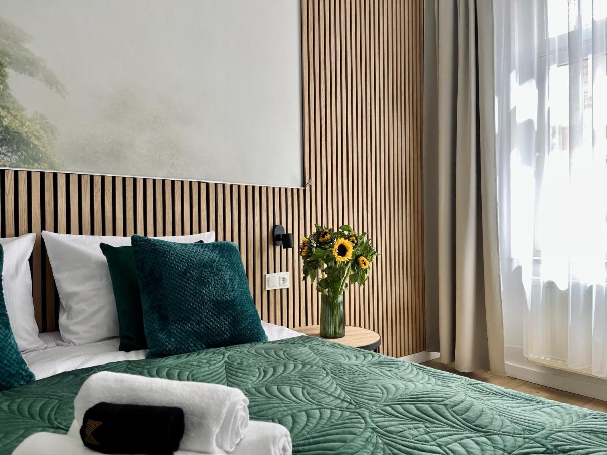 Luna Apartments เยเลเนียกูรา ภายนอก รูปภาพ