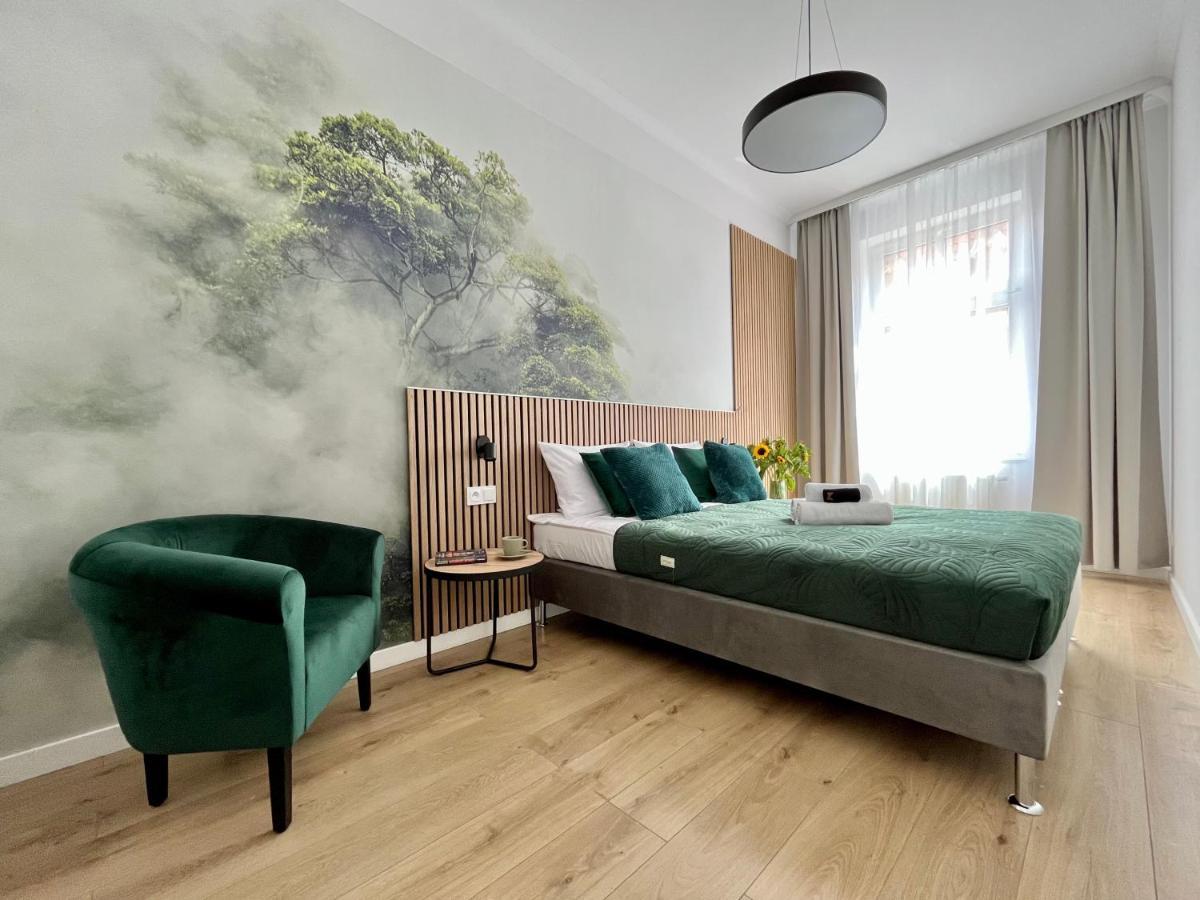 Luna Apartments เยเลเนียกูรา ภายนอก รูปภาพ