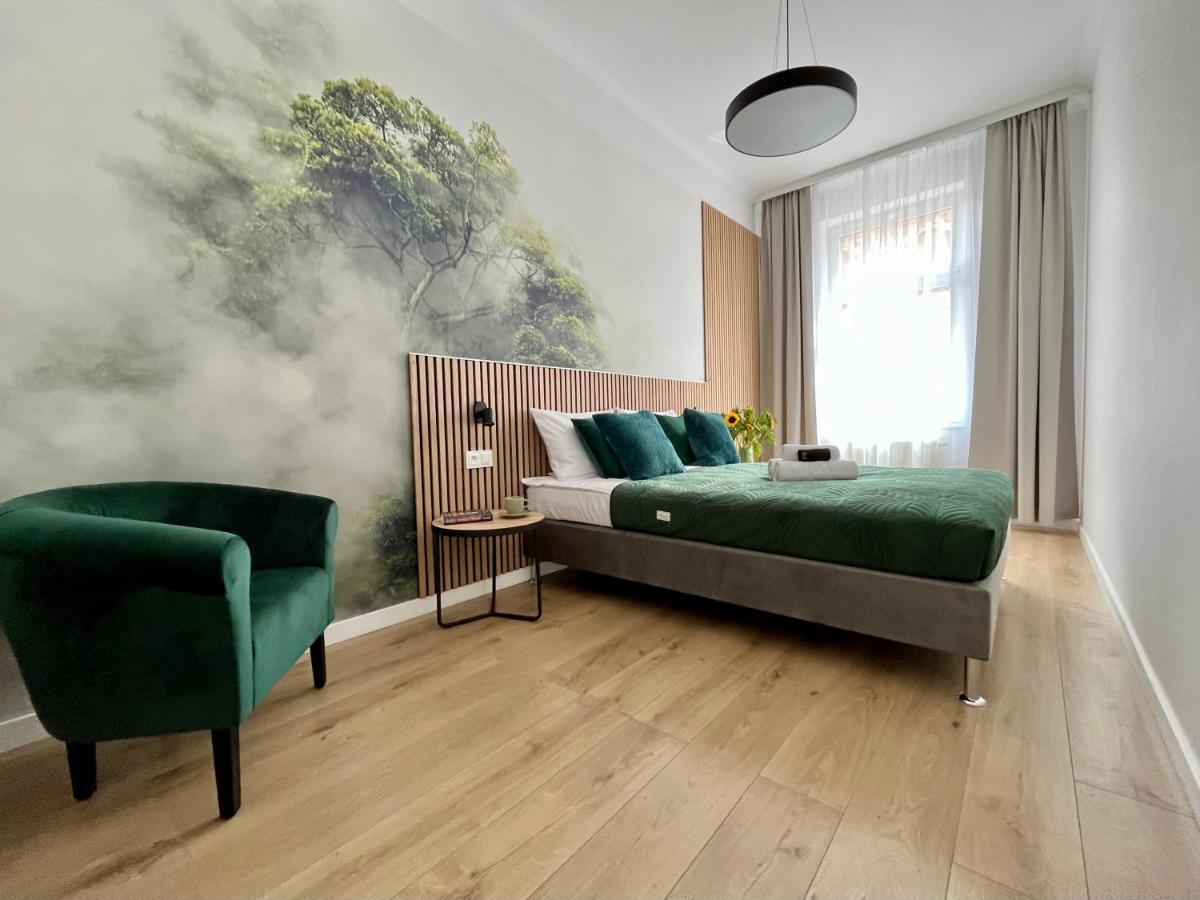Luna Apartments เยเลเนียกูรา ภายนอก รูปภาพ