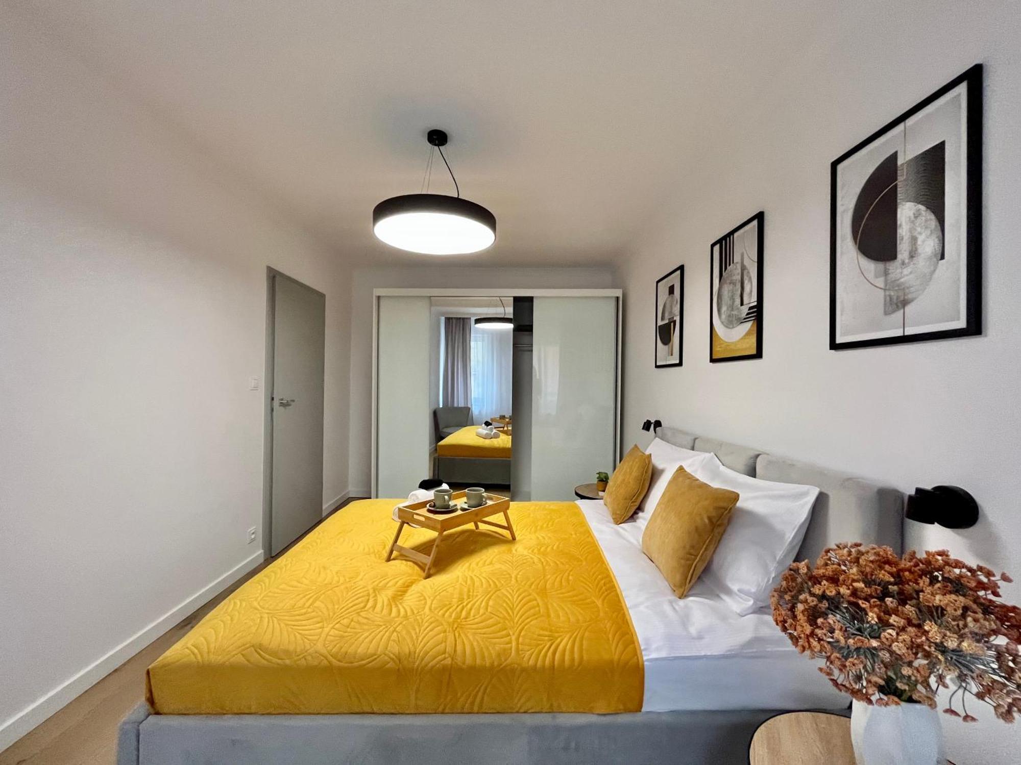 Luna Apartments เยเลเนียกูรา ภายนอก รูปภาพ