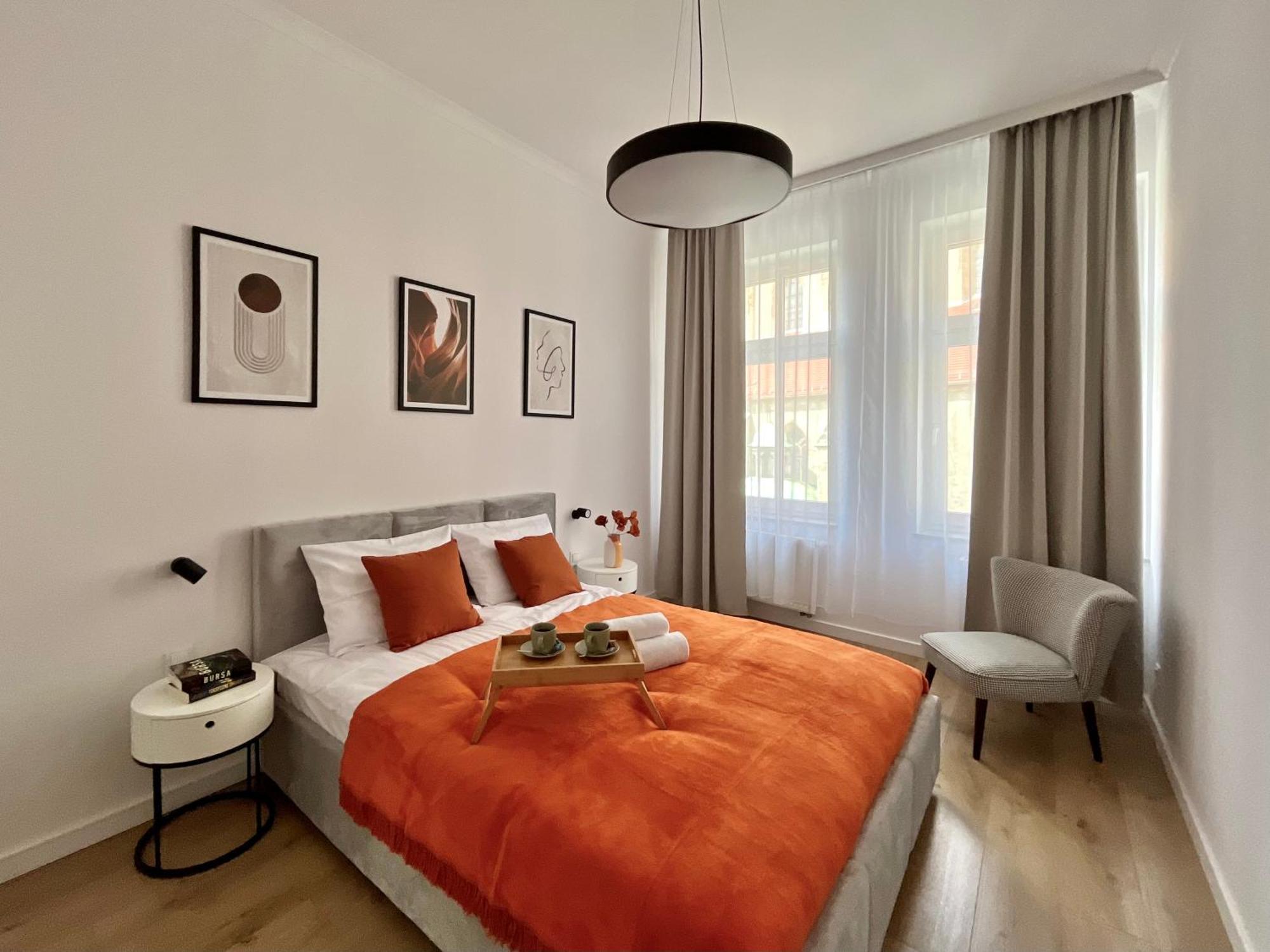 Luna Apartments เยเลเนียกูรา ภายนอก รูปภาพ