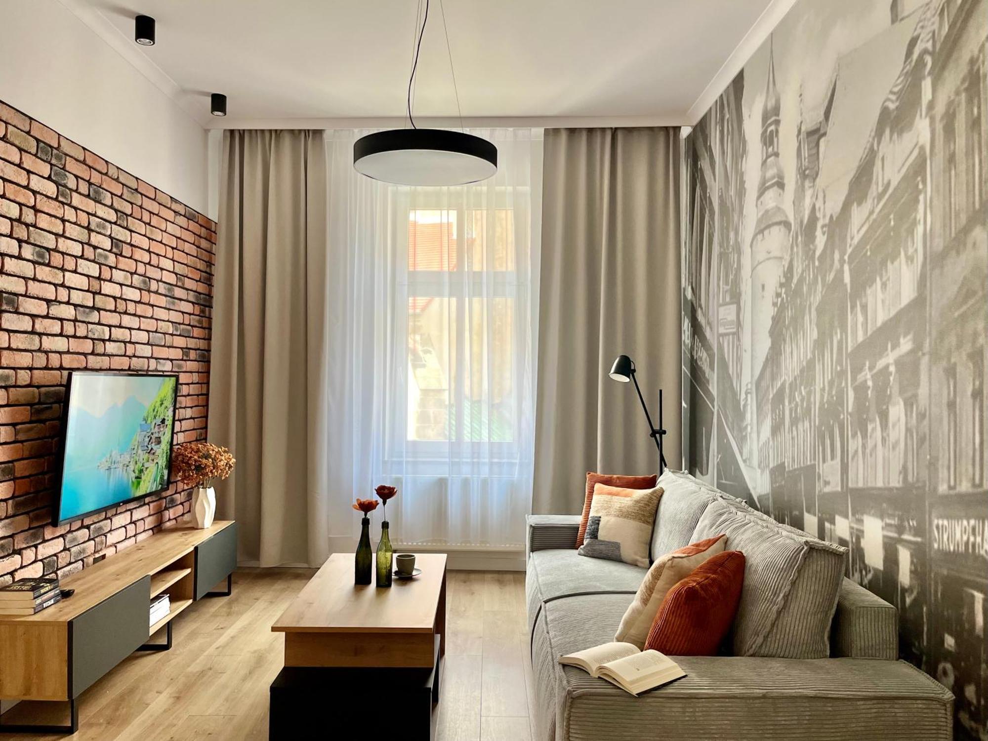 Luna Apartments เยเลเนียกูรา ภายนอก รูปภาพ