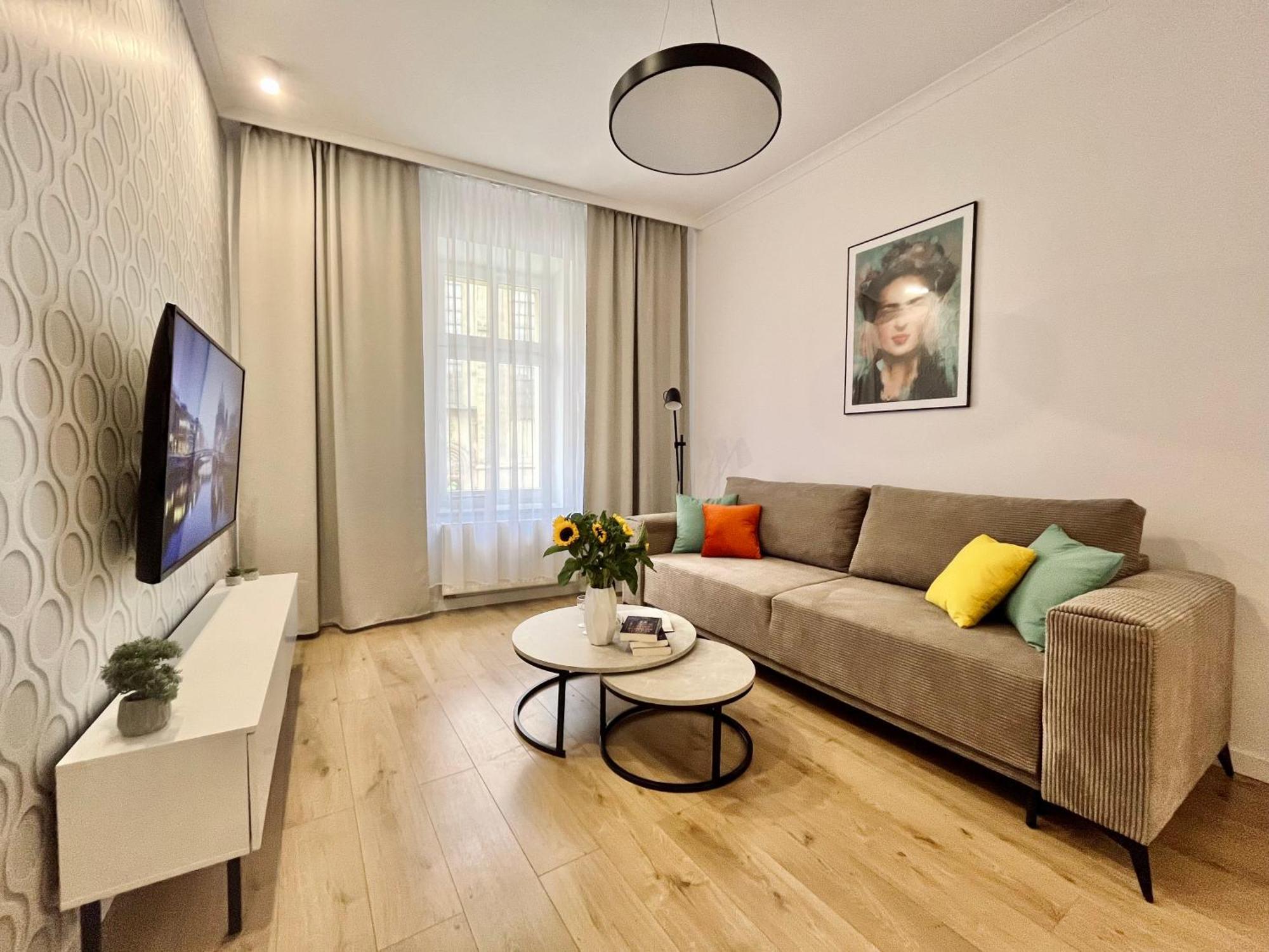 Luna Apartments เยเลเนียกูรา ภายนอก รูปภาพ